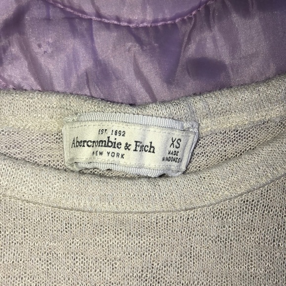 sweater - Picture 2 of 3